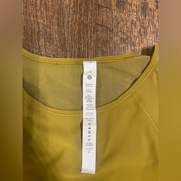 Lululemon cropped sculpt tank top size 12 grape leaf - Picture 5 of 5